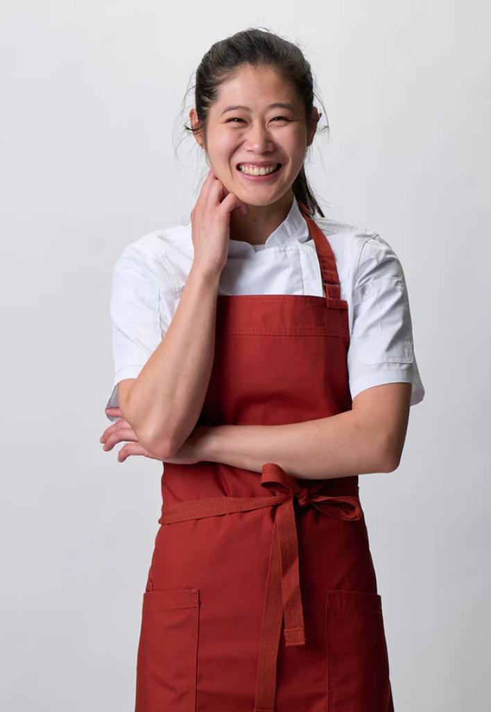Lockharte Bib Apron - Image 8